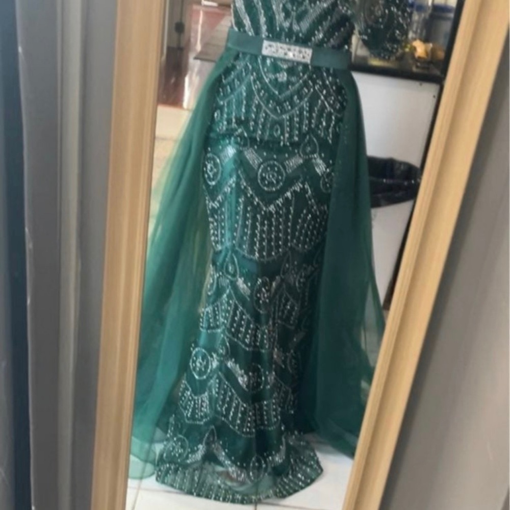 Green dress